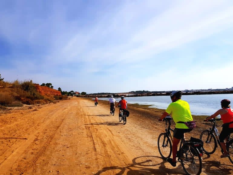 Radfahren in der Nähe von Ria de Alvor | MegaSport Travel