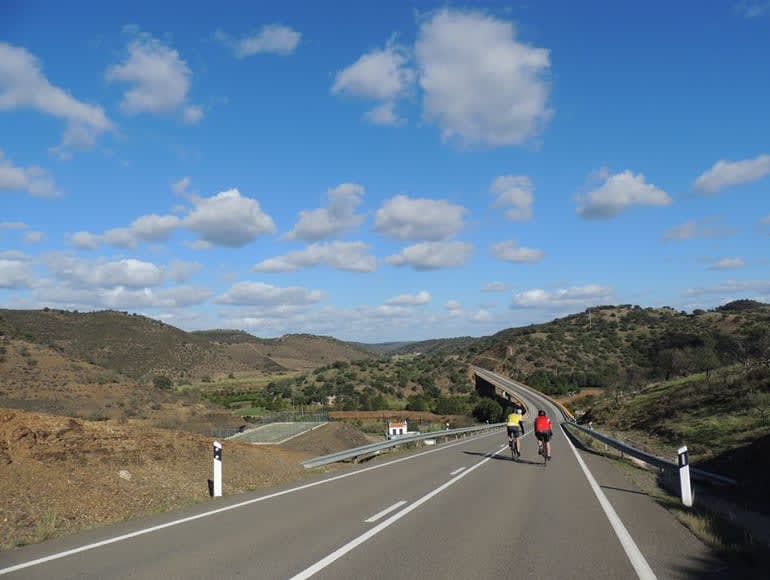 Rennradfahren in Portugal: Radurlaub im Ausland | MegaSport Travel