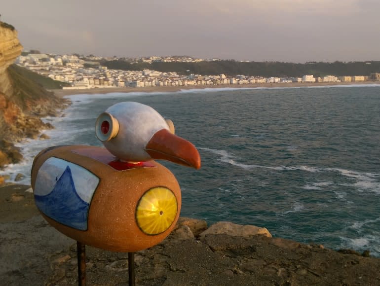 Nazare festning og by, store bølger, oppdag Portugal med sykkeltur