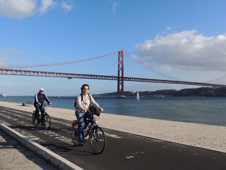 Cicloturismo junto ao rio Tejo, Lisboa, explore férias em bicicleta | MegaSport Travel