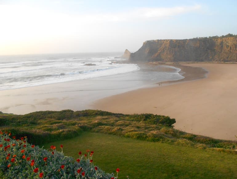 Vista incrível sobre a costa portuguesa | MegaSport Travel