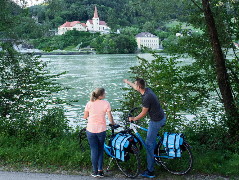 Férias de bicicleta com vista para o rio | MegaSport Travel