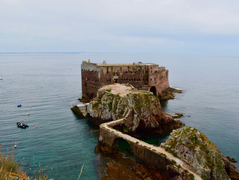 Passeios de bicicleta nas berlengas | MegaSport Viagens